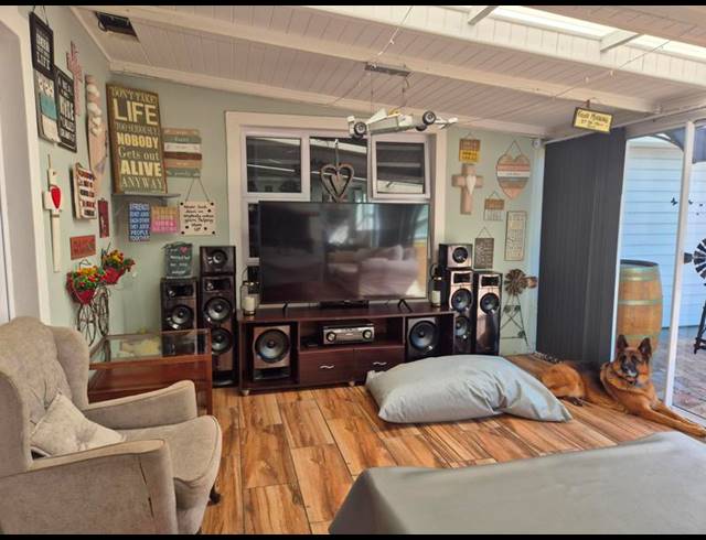 4 BEDROOM HOUSE FOR SALE IN KLEINBAAI